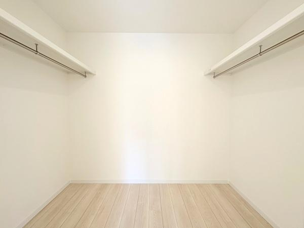 横須賀市武２丁目の中古一戸建の収納