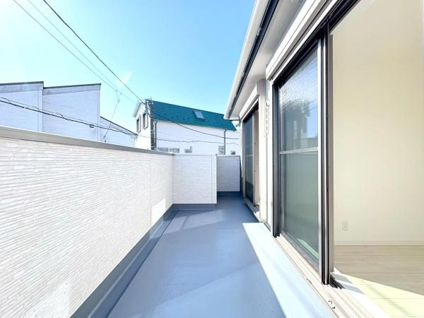 横須賀市武２丁目の中古一戸建のバルコニー