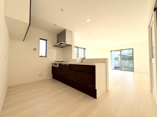 横須賀市武２丁目の中古一戸建のキッチン