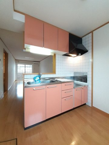 プリムローズⅠのキッチン|きれいなキッチンです