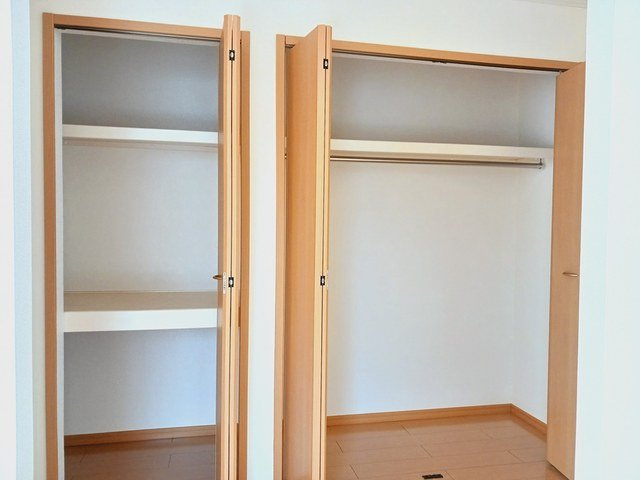 グロワールＥの収納|便利な収納スペースです