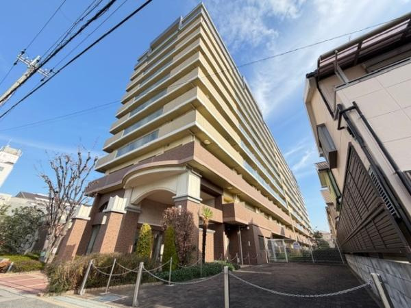 【外観】 | ルネ住道　中古マンション | ４LDKと非常に使い勝手の良い間取りなので快適に生活がおくれる事間違いなしの中古マンションです♪ご案内希望のお客様はスマイシア不動産販売までご連絡下さい♪TEL072-874-4123