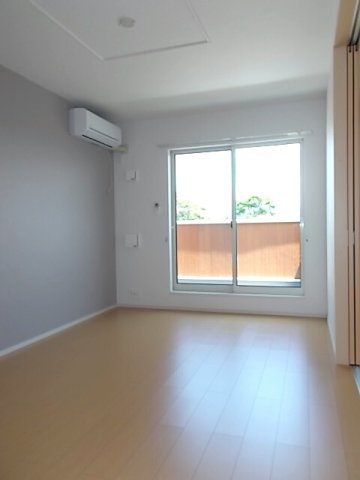 サニーローズⅠの居間・リビング