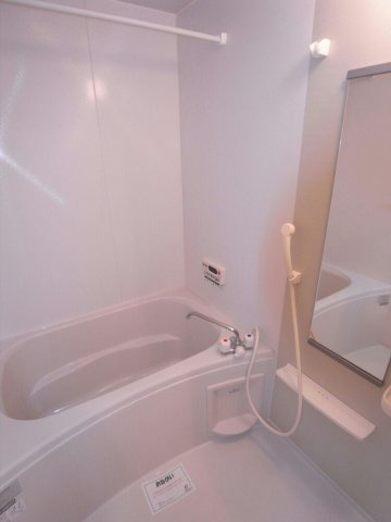 ソレイユⅡの浴室