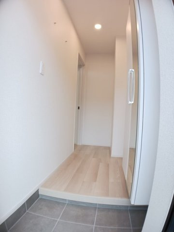 シャルム６番館　Ｂの玄関