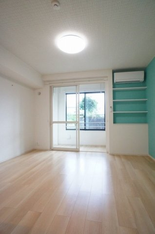 アルカンシェルＡの居間・リビング