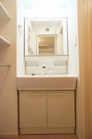 アルカンシェルＡの洗面所