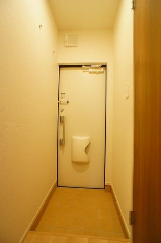 アルカンシェルＡの玄関