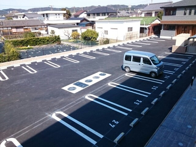 リヴェール土入　Ⅰの駐車場