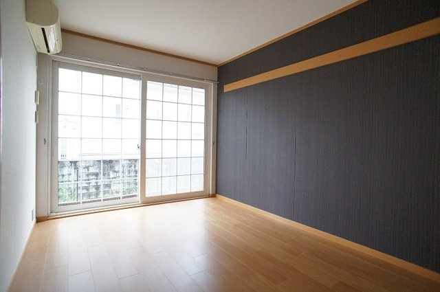 ソーレ・レヴァンテ　Ｂの内装