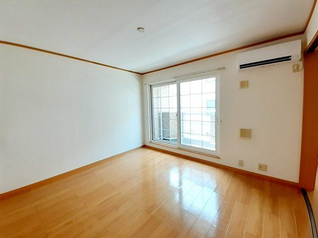 ＨＯＮＥＳＴＹ・ＹＯＵ　Ⅲの居間・リビング