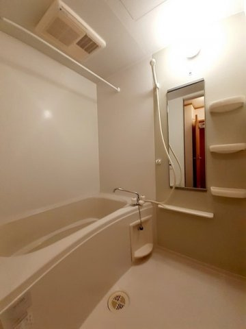 ＨＯＮＥＳＴＹ・ＹＯＵ　Ⅲの浴室