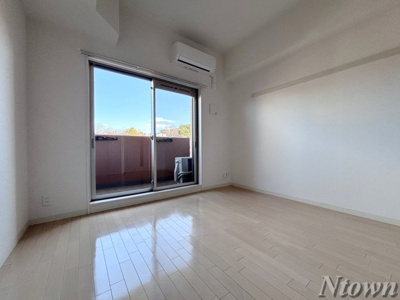 【居間・リビング】 | プレサンス名古屋城前ラバンカ | ゆったりとした居間です