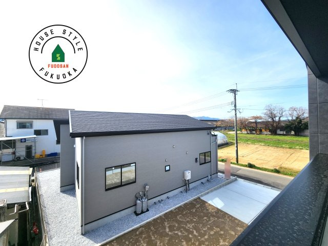 福岡市西区太郎丸2丁目第1-2棟（1号棟）　の展望|窓から緑が見える物件も魅力的です。