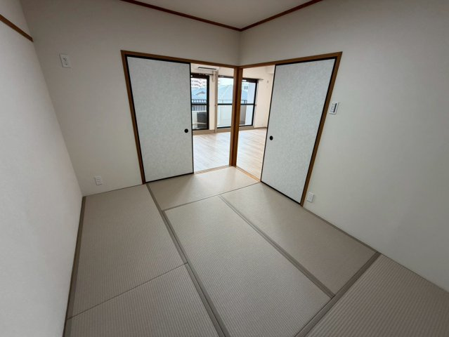 ラビデンス尾張旭光和の和室