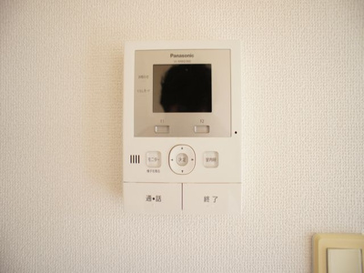 【セキュリティ】 | グレイド | 訪問者の確認ができるTVドアホン付きです♪