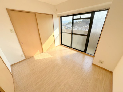 【洋室】 | エテルノ・フェンテ