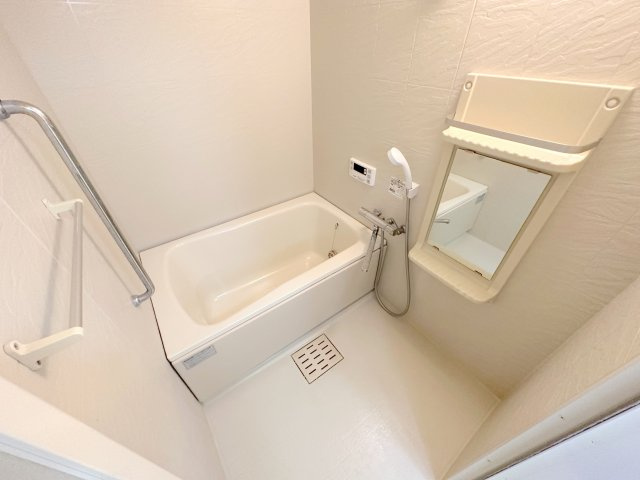 【浴室】 | エテルノ・フェンテ