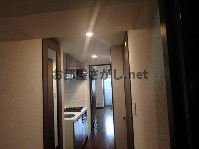 パレステュディオ浜松町の玄関