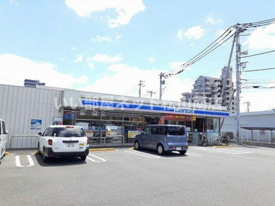 【周辺】 | パーチェリーゼ | ローソン松山宮西３丁目店様まで1100m