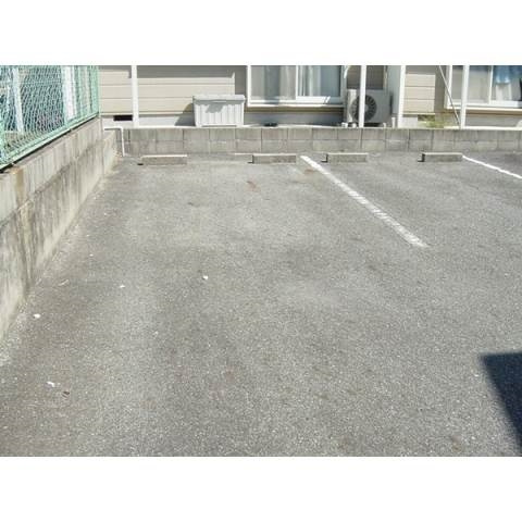 シティハイツ井上Ｂの駐車場