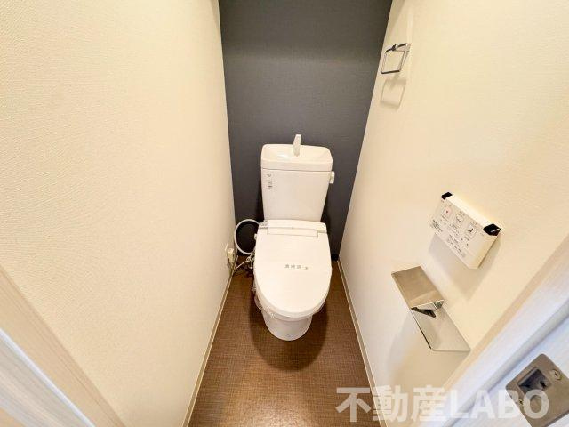 セオリー大阪リバークロスのトイレ