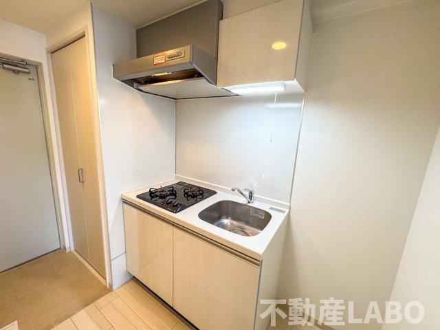セオリー大阪リバークロスのキッチン