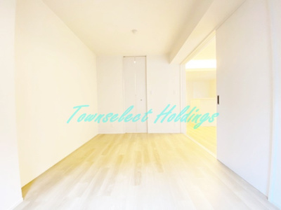 【洋室】 | クロイツェル御成