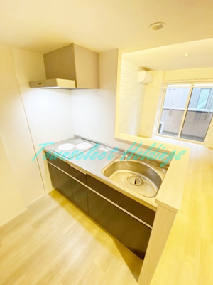 【キッチン】 | クロイツェル御成 | 広々としたキッチンです♪