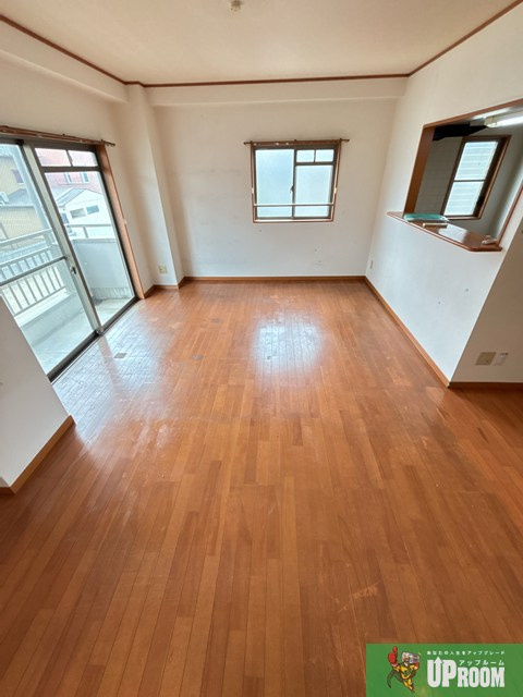 メゾンプチシャトー砂場の居間・リビング