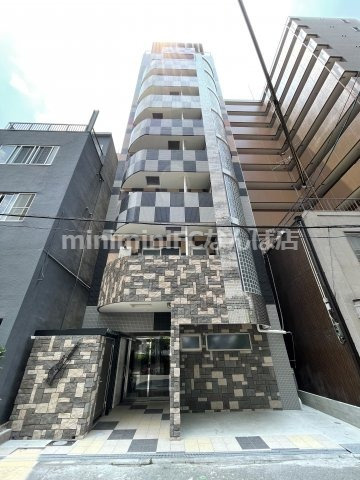 メゾニティ・クイーン阿波座の外観