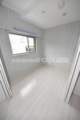 メゾニティ・クイーン阿波座の寝室