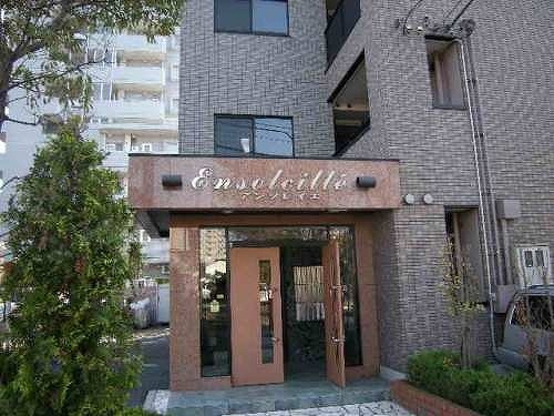 アンソレイエのエントランス