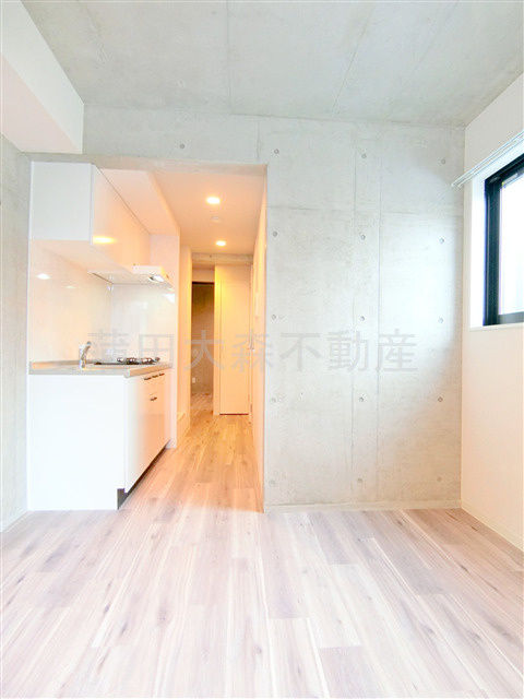 ロータス平和島イーストの居間・リビング