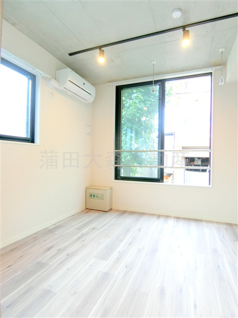 ロータス平和島イーストの居間・リビング|洋室