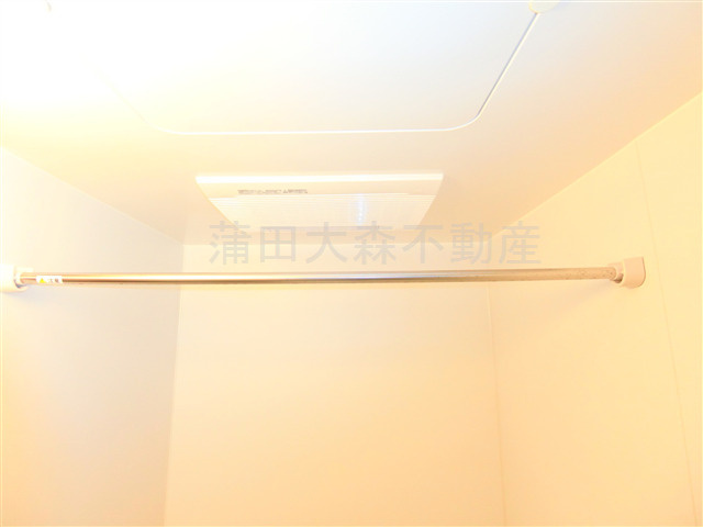 ロータス平和島イーストの浴室