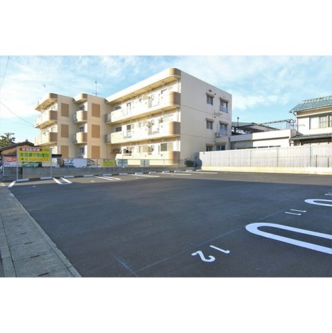 岐阜市今嶺３丁目の駐車場の外観