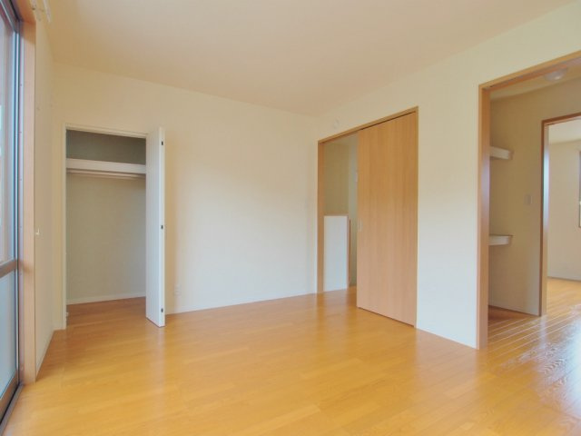 ヴィレッタ　セレナの寝室