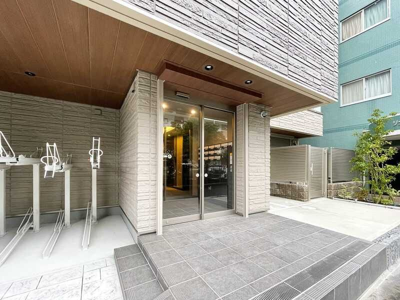 ヴィラスリーヴイ浦安のエントランス