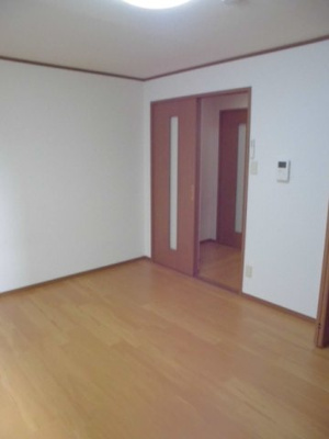 【内装】 | プチ．クリスタル南 | 過ごしやすい室内です