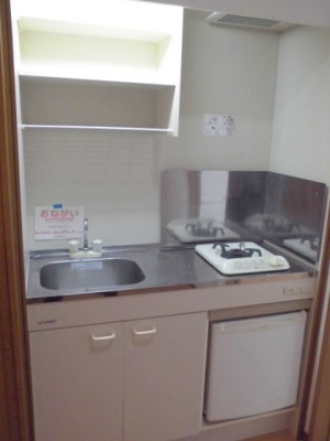 【キッチン】 | プチ．クリスタル南 | お料理しやすいキッチンです