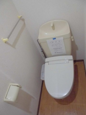 【トイレ】 | プチ．クリスタル南 | コンパクトで使いやすいトイレです