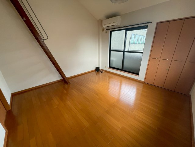 フローラ岡本の居間・リビング