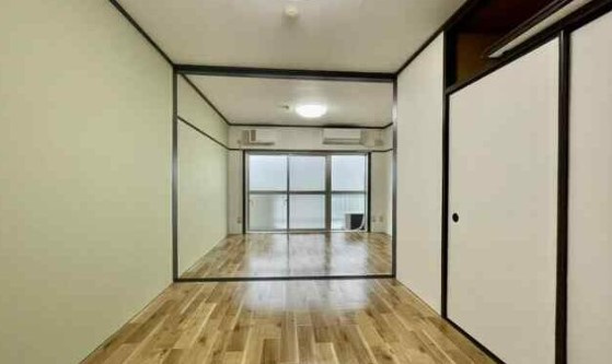 【居間・リビング】