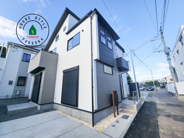 福岡市城南区荒江1丁目第1-2棟（1号棟）の前面道路含む現地写真|見学の時間などお気軽にお問い合わせ下さい。