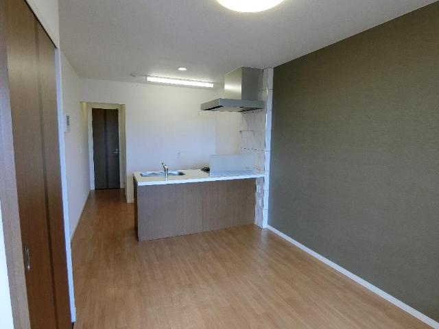 in Bound（インバウンド）の居間・リビング|リビング