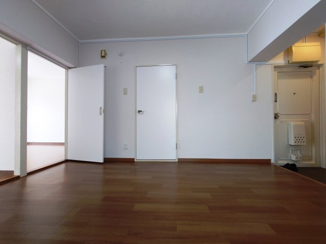 ラパンビルディング反町