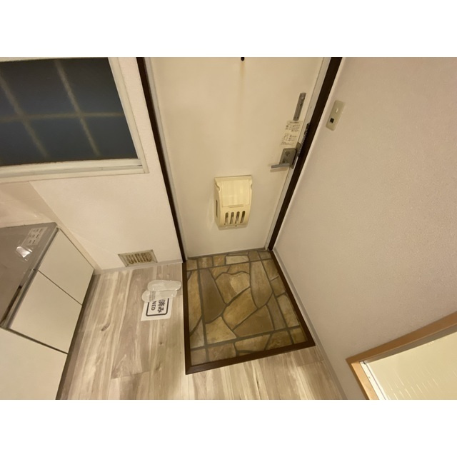 ニッコウB棟の玄関