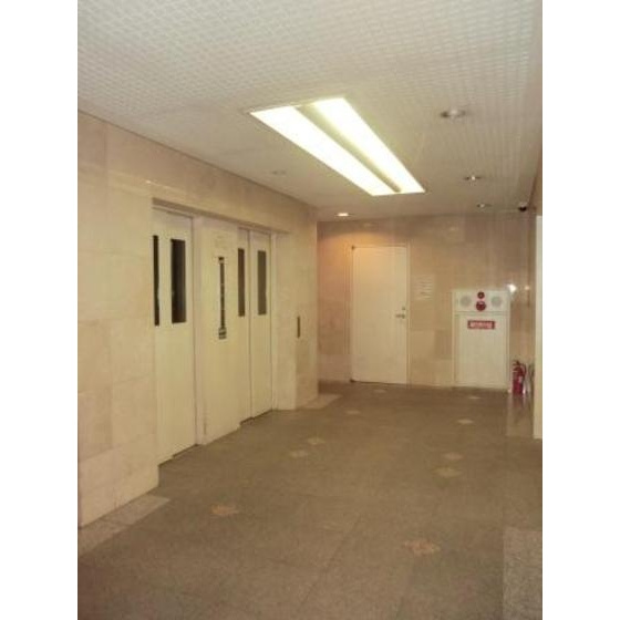 リブステージ横浜のロビー