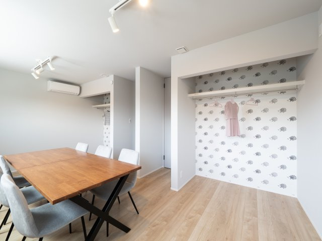 大津市本堅田2丁目モデルハウスの洋室|落ち着いた色調の洋室です